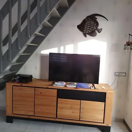 A 1km Des Plages Avec 2 Velos Elec *