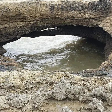 A 1km Des Plages Avec 2 Velos Elec Lägenhet *