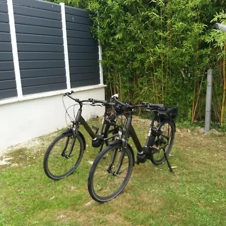 A 1km Des Plages Avec 2 Velos Elec Lägenhet