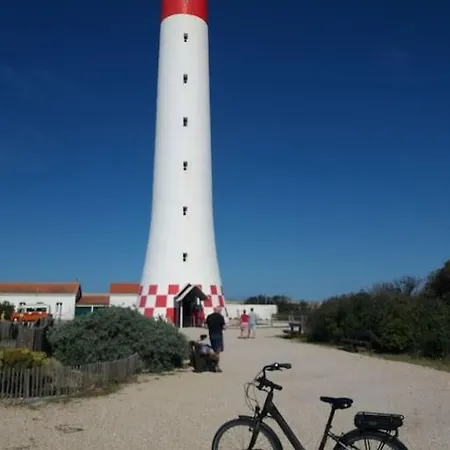 A 1km Des Plages Avec 2 Velos Elec Apartament