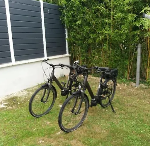 A 1km Des Plages Avec 2 Velos Elec Апартаменты