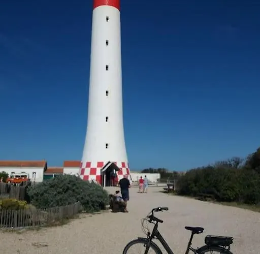 A 1km Des Plages Avec 2 Velos Elec Апартаменты